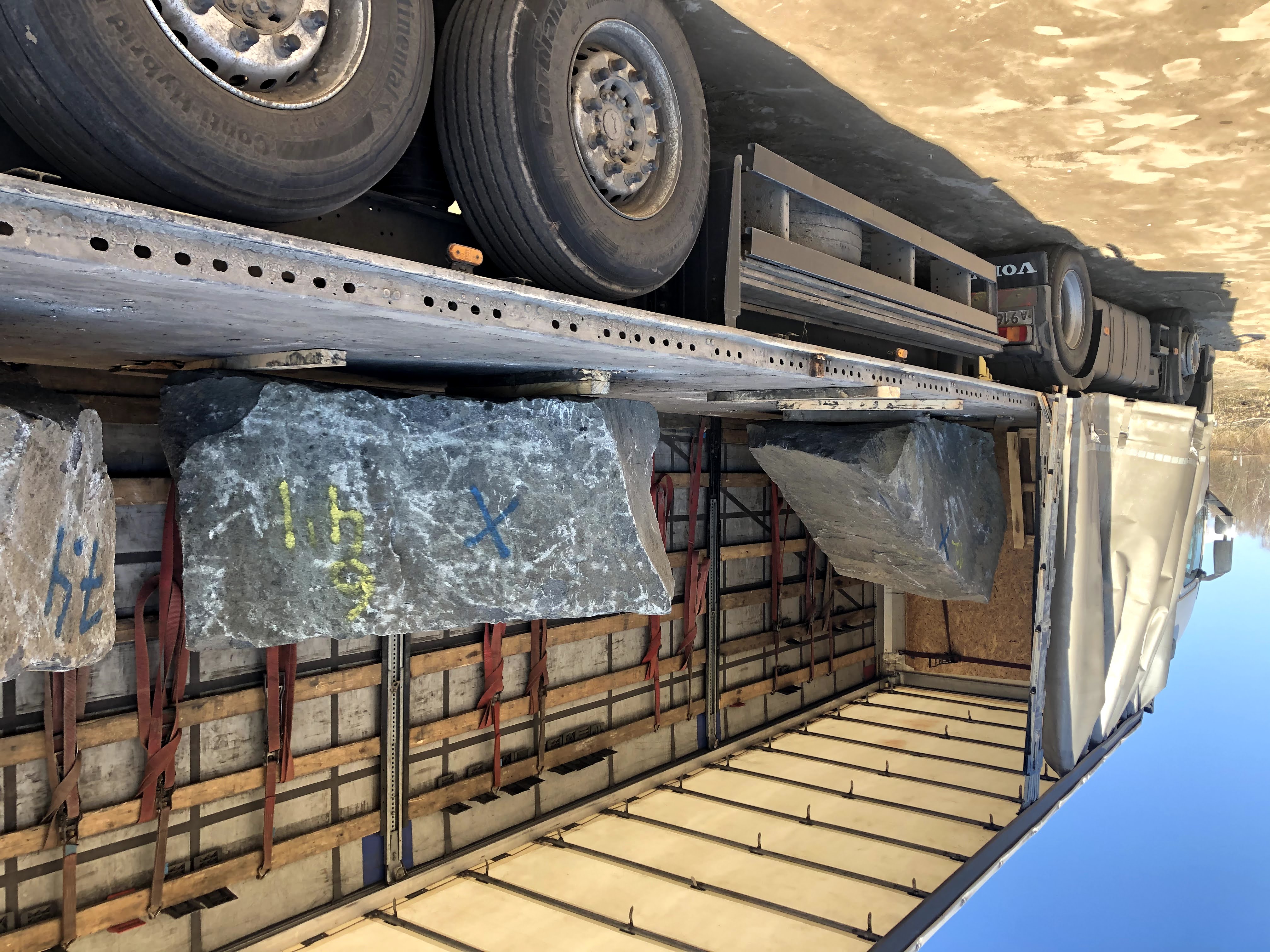 производство гранитных памятников