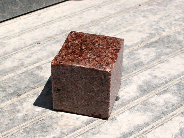 pilenno-kolotaia-c-karandasha-leznik