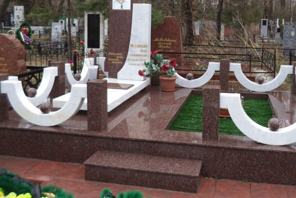 Гранитная ограда 28