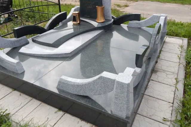Гранитная ограда 26