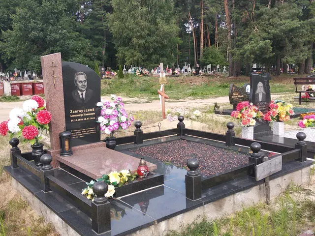 Памятник - А-111-114