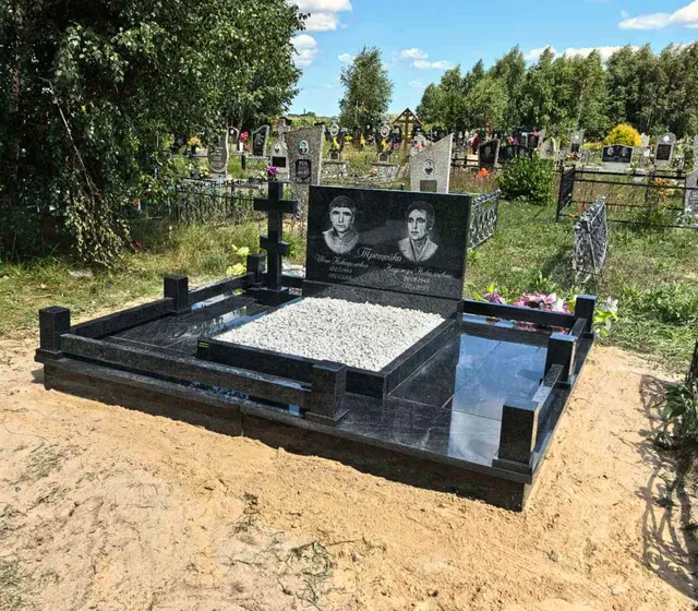 Памятник - ДП-81